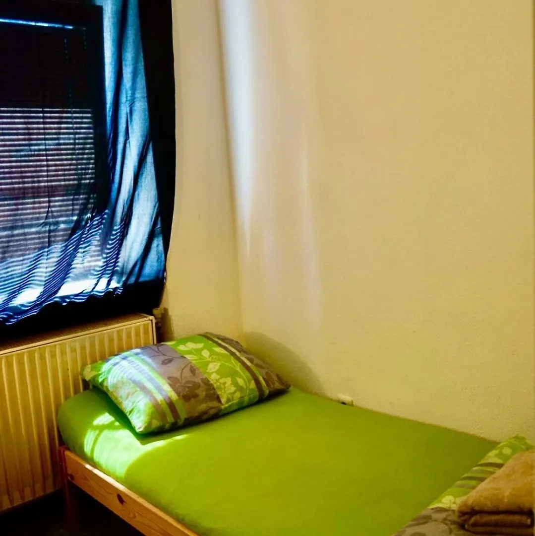 U6 Schoepfwerk Hostel 1 ウィーン オーストリア