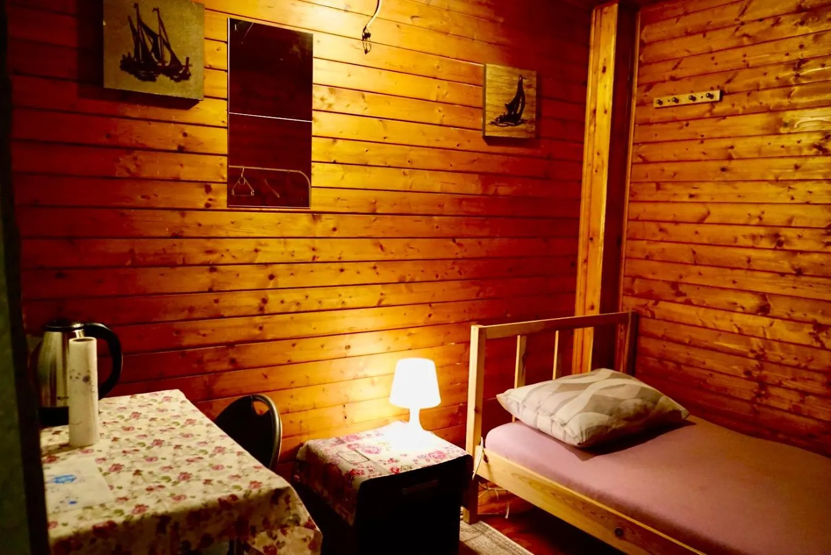 アパート U6 Schoepfwerk Hostel 1 ウィーン オーストリア
