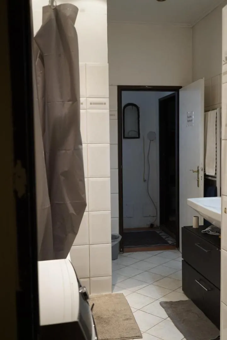 U6 Schoepfwerk Hostel 1 فيينا